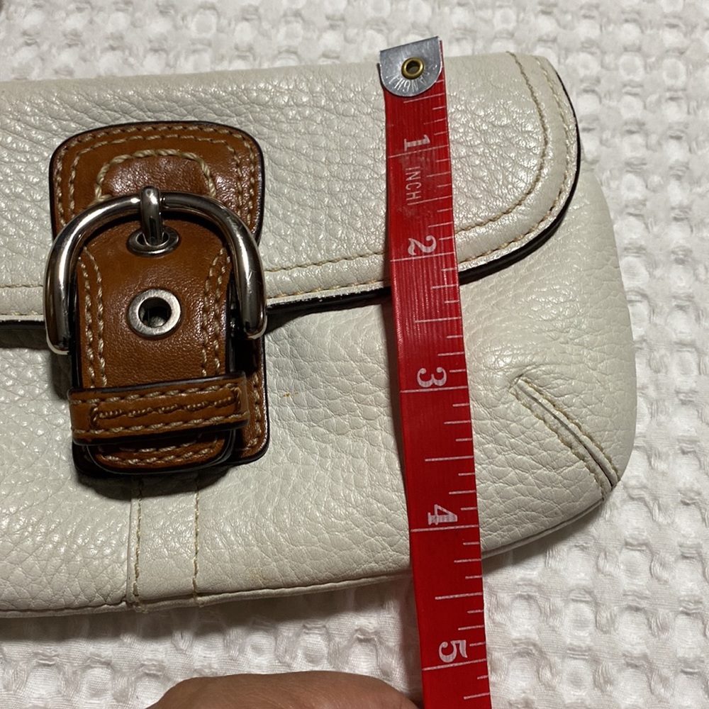 Coach Wristlet Snap Button Closure White /Tan. Very Good Condition. Used - Picture 11 of 11